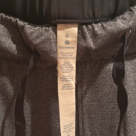 Lululemon 7/8 tapered-leg Pant size 6 - Picture 6 of 8